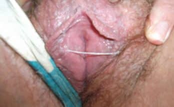 Dirty pussy and smelly panties on milf