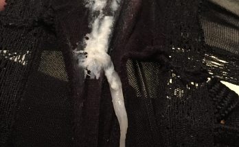 Cervical mucus and vaginal discharge on panties 2