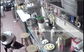 Waitress stuffing wurstel inside pussy before serving it